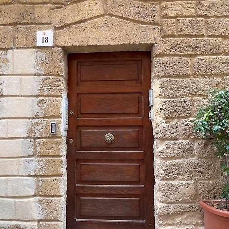 Suite Minerva 10 Steps From Piazza Civica Alghero Ngoại thất bức ảnh